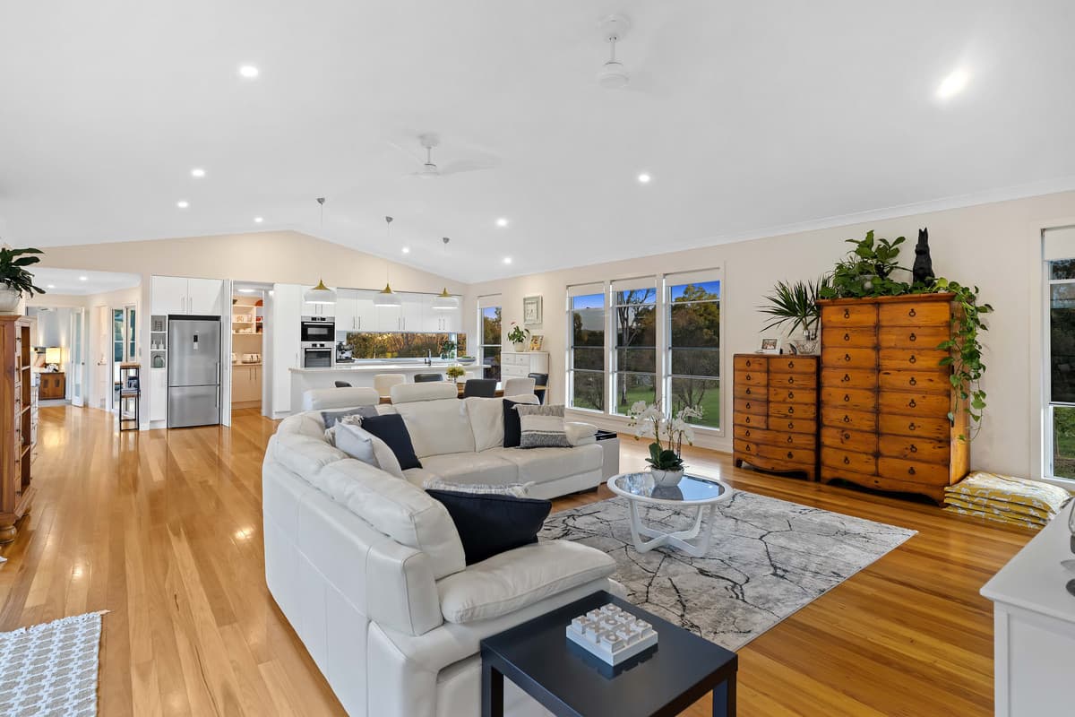 6 Kate Court, Withcott QLD 4352, Withcott - Thumbnail 7