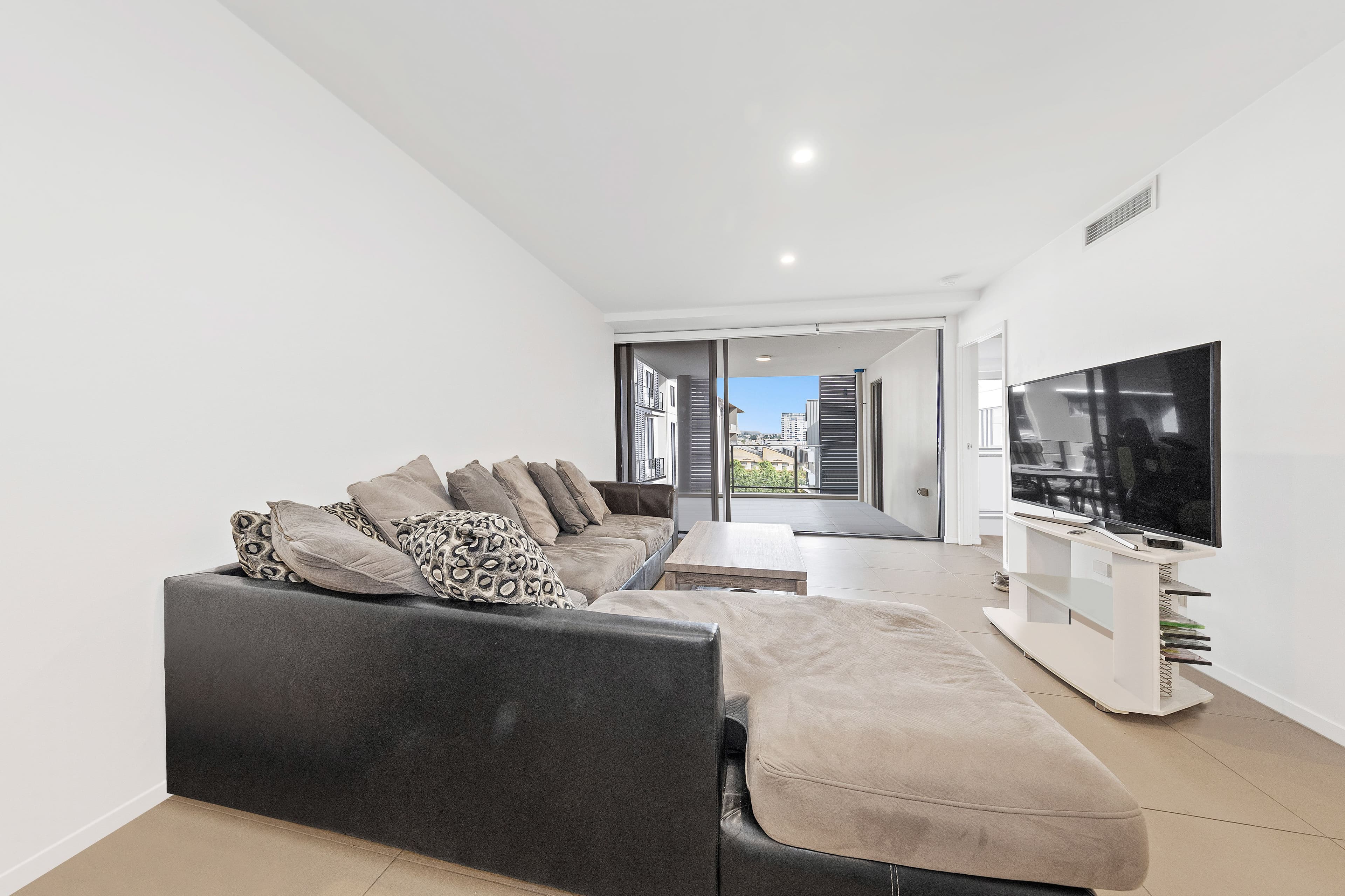 13 Forsyth Street, Greenmount - Image 1