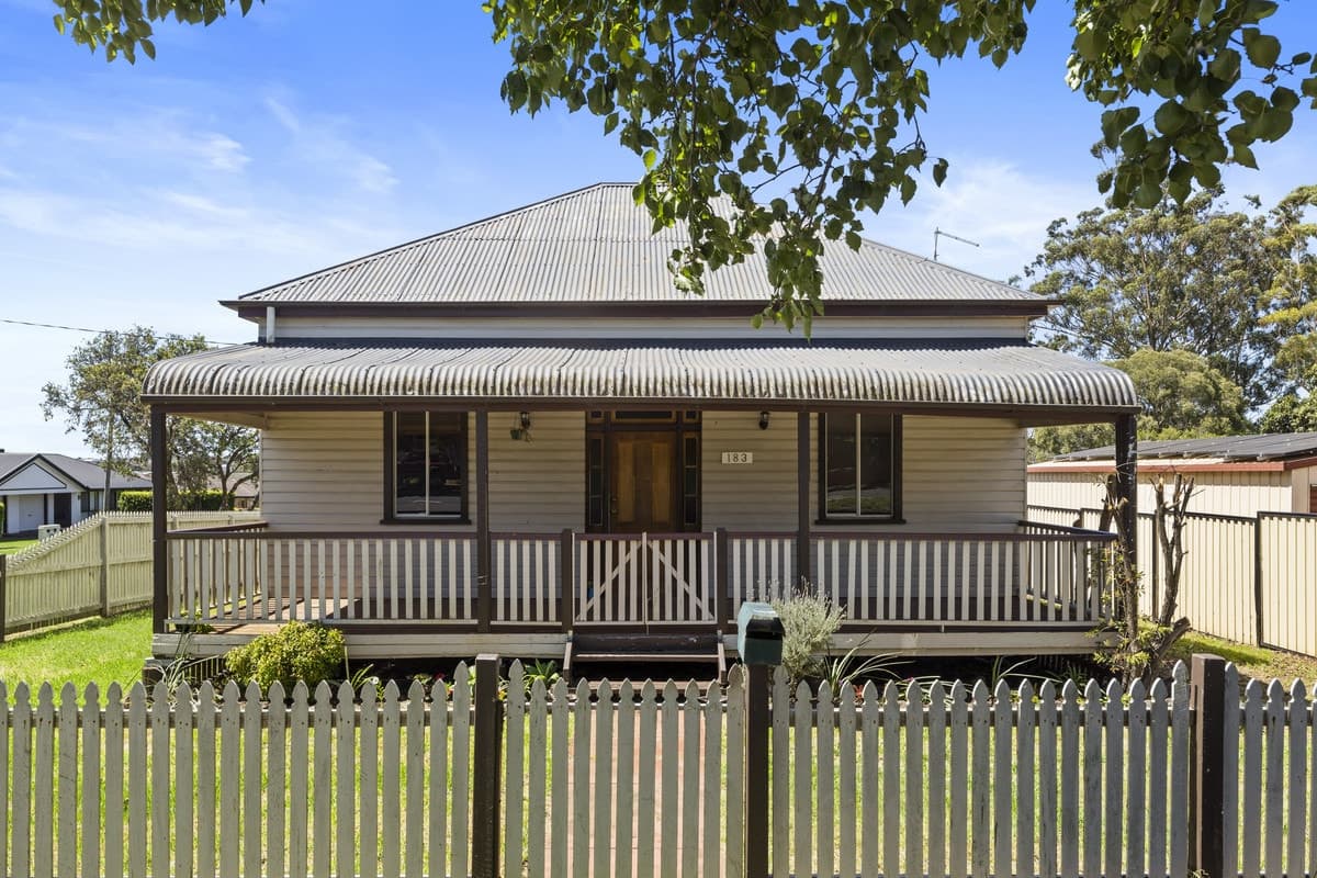 183 Taylor Street, Wilsonton QLD 4350, Wilsonton - Thumbnail 2