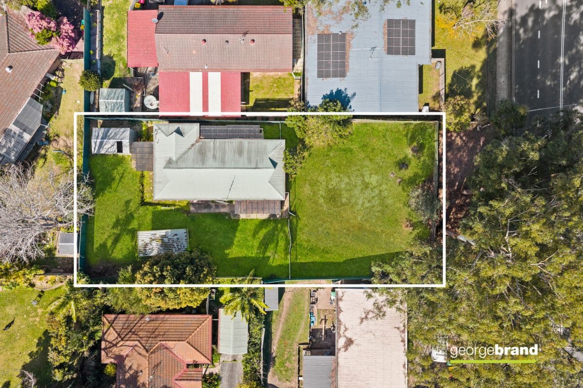 212/1-3 Jenner Street, Kincumber - Image 1