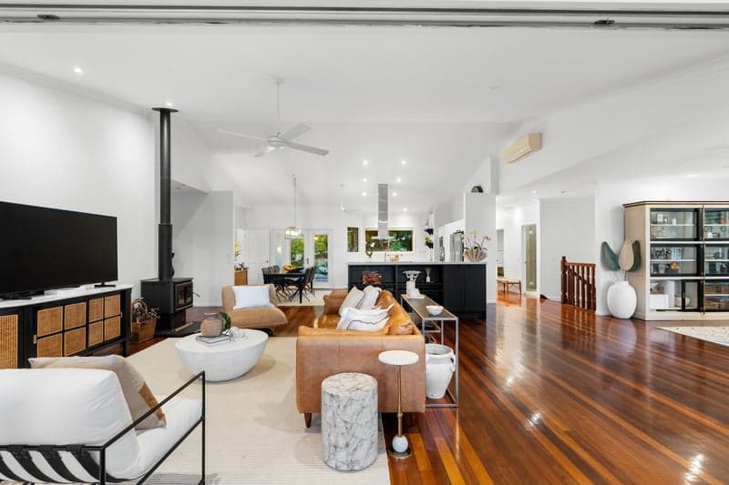 62 Devon Drive, Doncaster East, VIC, Doncaster East - Thumbnail 2