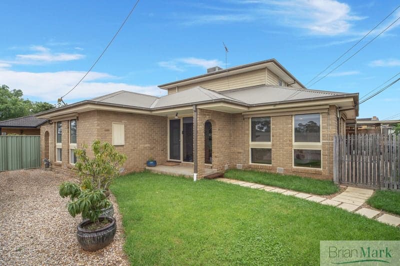 12 Honour Avenue, Wyndham Vale - Image 1