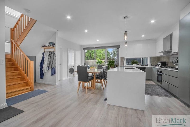 2/54 Kookaburra Avenue, Werribee - Thumbnail 7