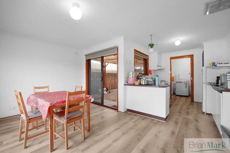 15 Sheringham Drive, Werribee - Thumbnail 2