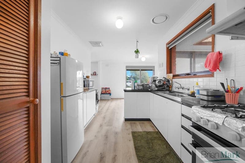 15 Sheringham Drive, Werribee - Thumbnail 3