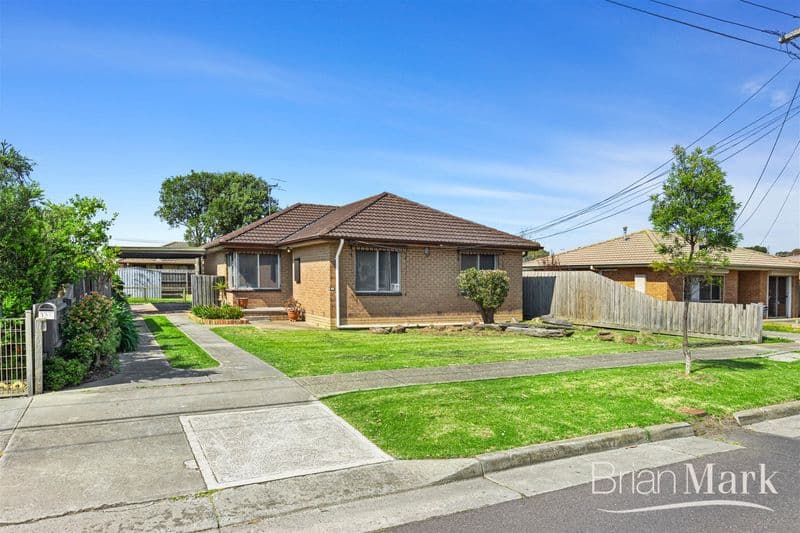 2/136 Coogee Bay Road, Hoppers Crossing - Thumbnail 2