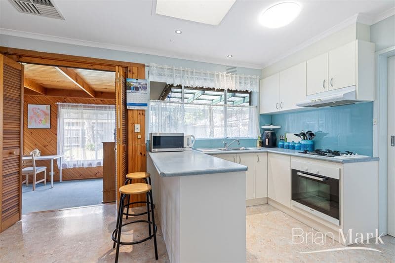 2/136 Coogee Bay Road, Hoppers Crossing - Thumbnail 3