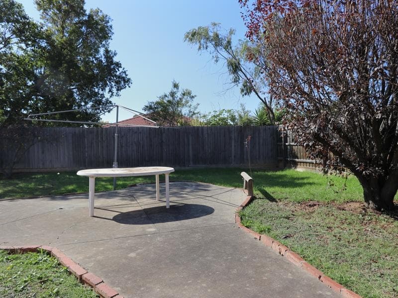 13 Barrot Avenue, Hoppers Crossing - Thumbnail 8