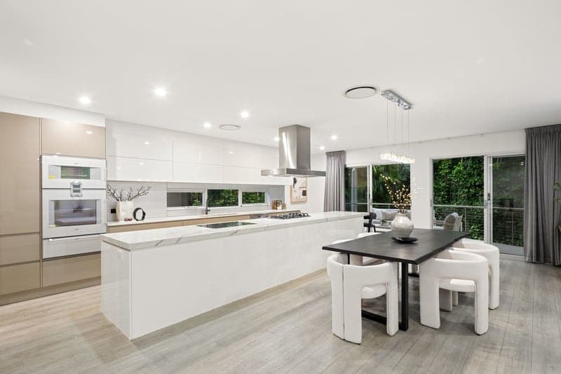 12/210 Oberon Street, Indooroopilly - Thumbnail 2