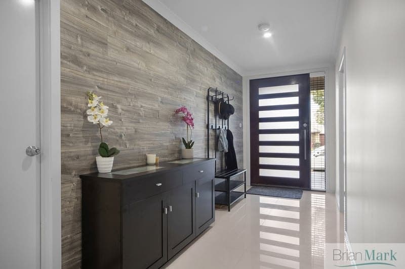 119 Kinglake Drive, Manor Lakes - Thumbnail 3