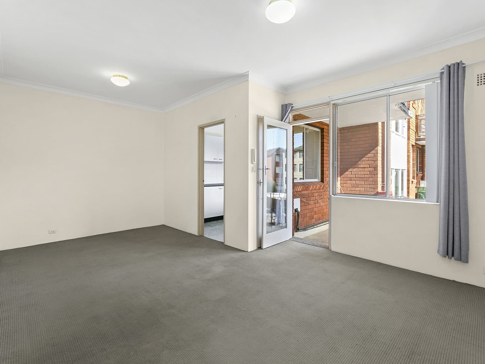 4/11 Unsted Crescent, Hillsdale - Thumbnail 3