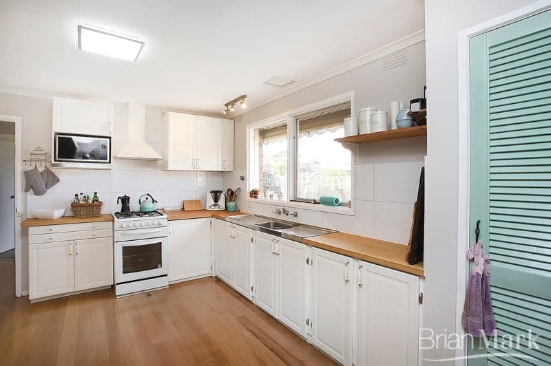 6/2 Dickens Street, Richmond, VIC, Werribee - Thumbnail 2