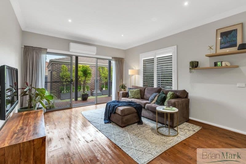 1/1 Norman Grove, Werribee South - Thumbnail 5