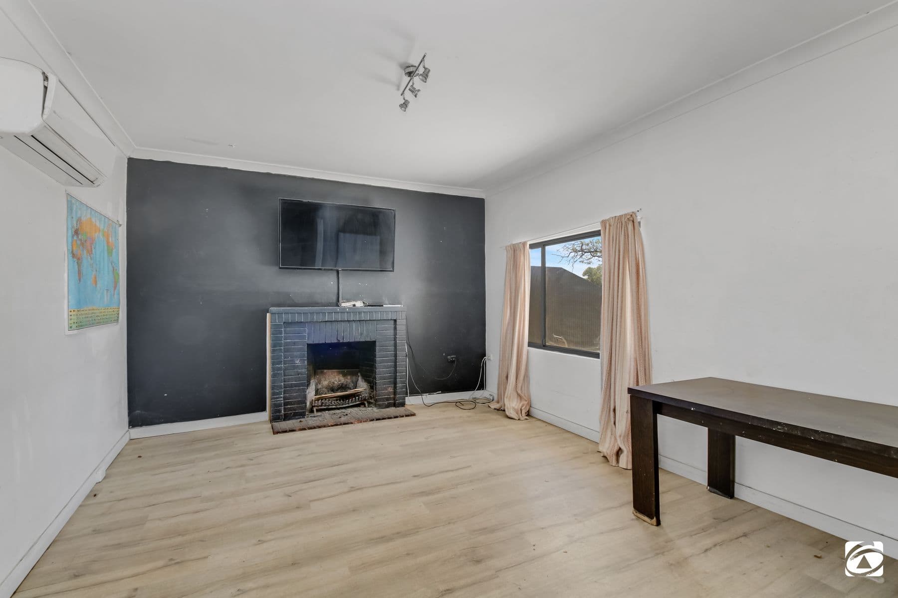 2 Torquata Place, Broken Hill NSW 2880, Broken Hill - Thumbnail 2