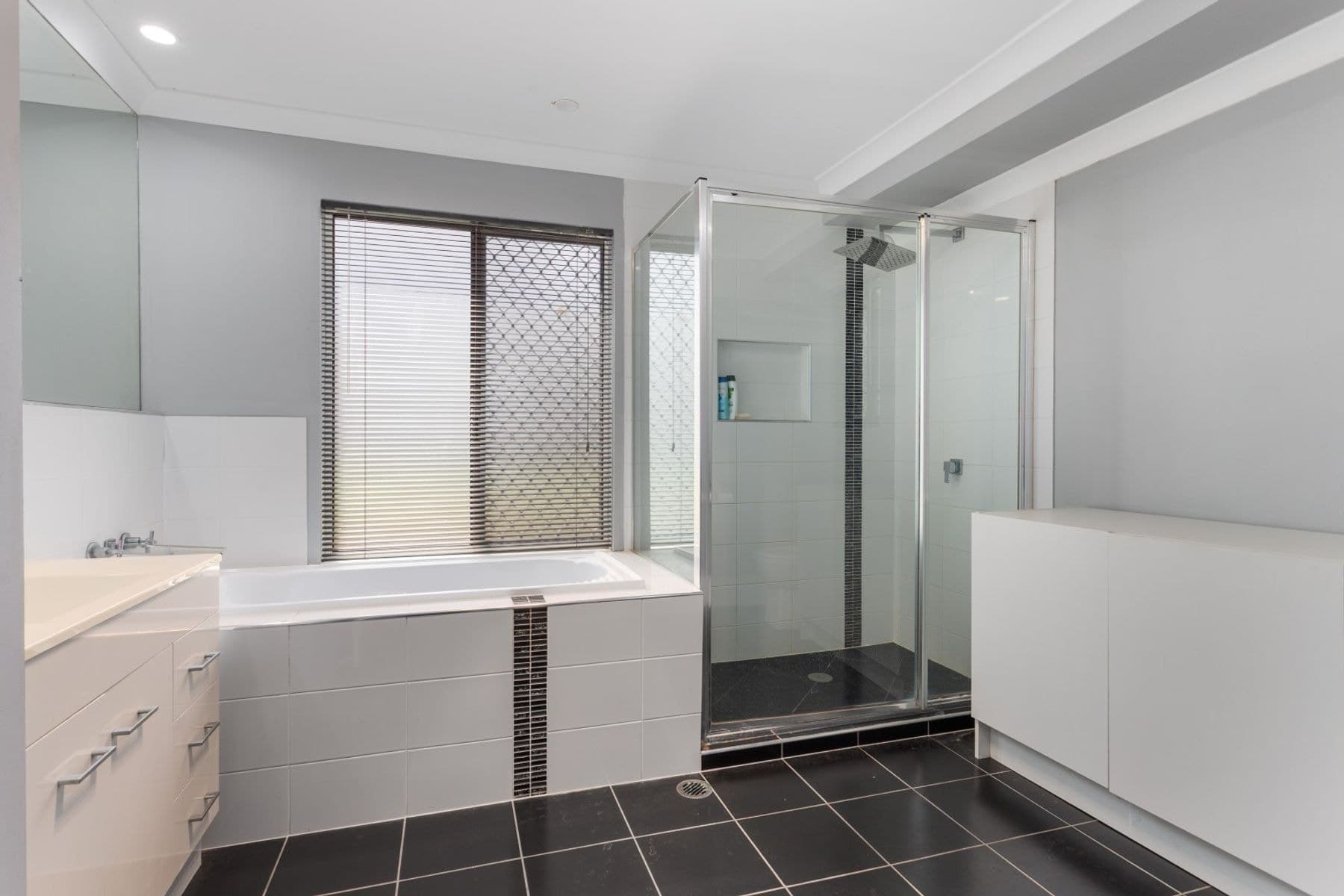 16 Thomas Street, Flinders View QLD 4305, Flinders View - Thumbnail 6