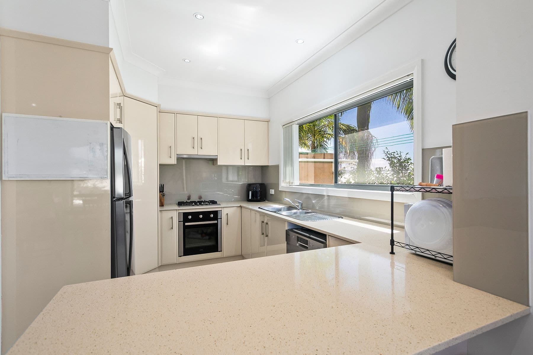 1/38 Robinson Street, Wollongong NSW 2500, Wollongong - Thumbnail 3