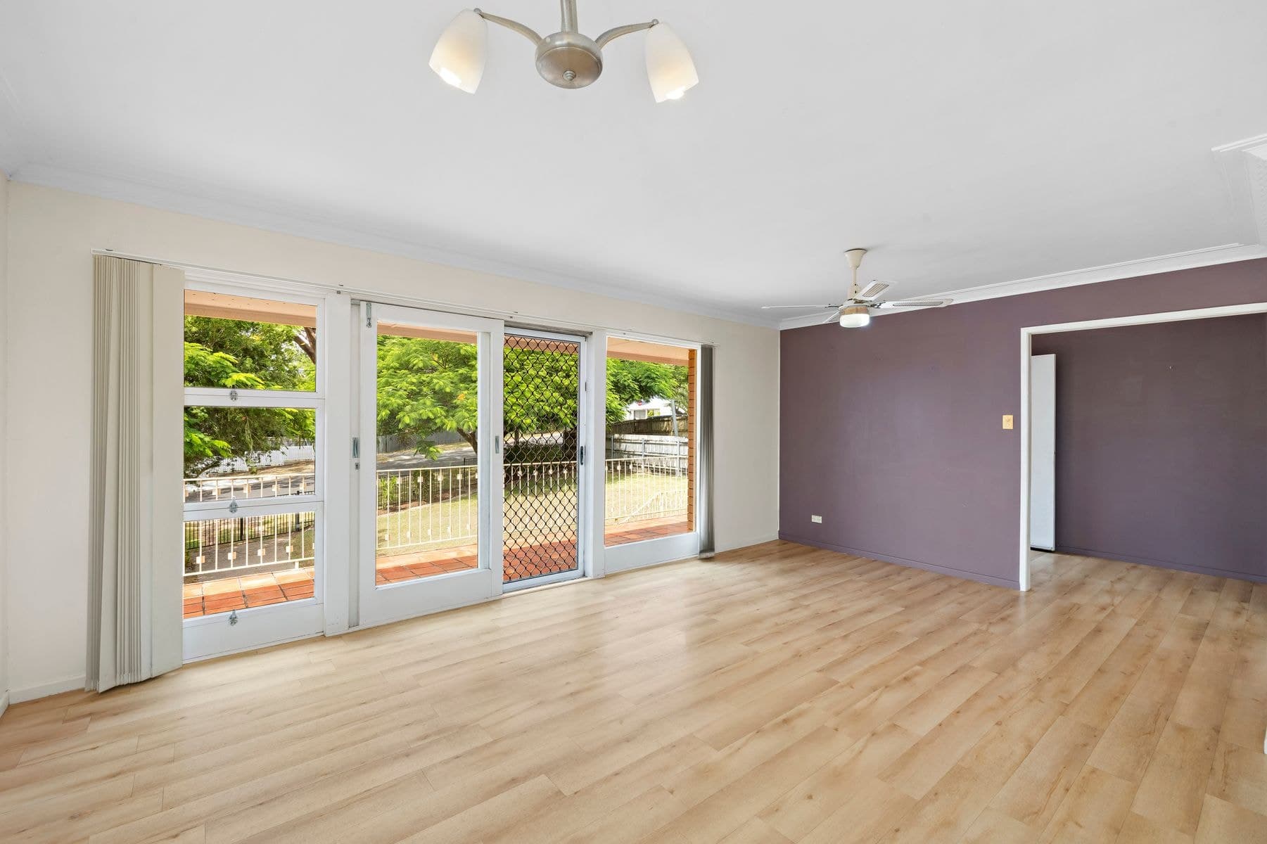 4 Dean Road, Alexandra Hills QLD 4161, Alexandra Hills - Thumbnail 2