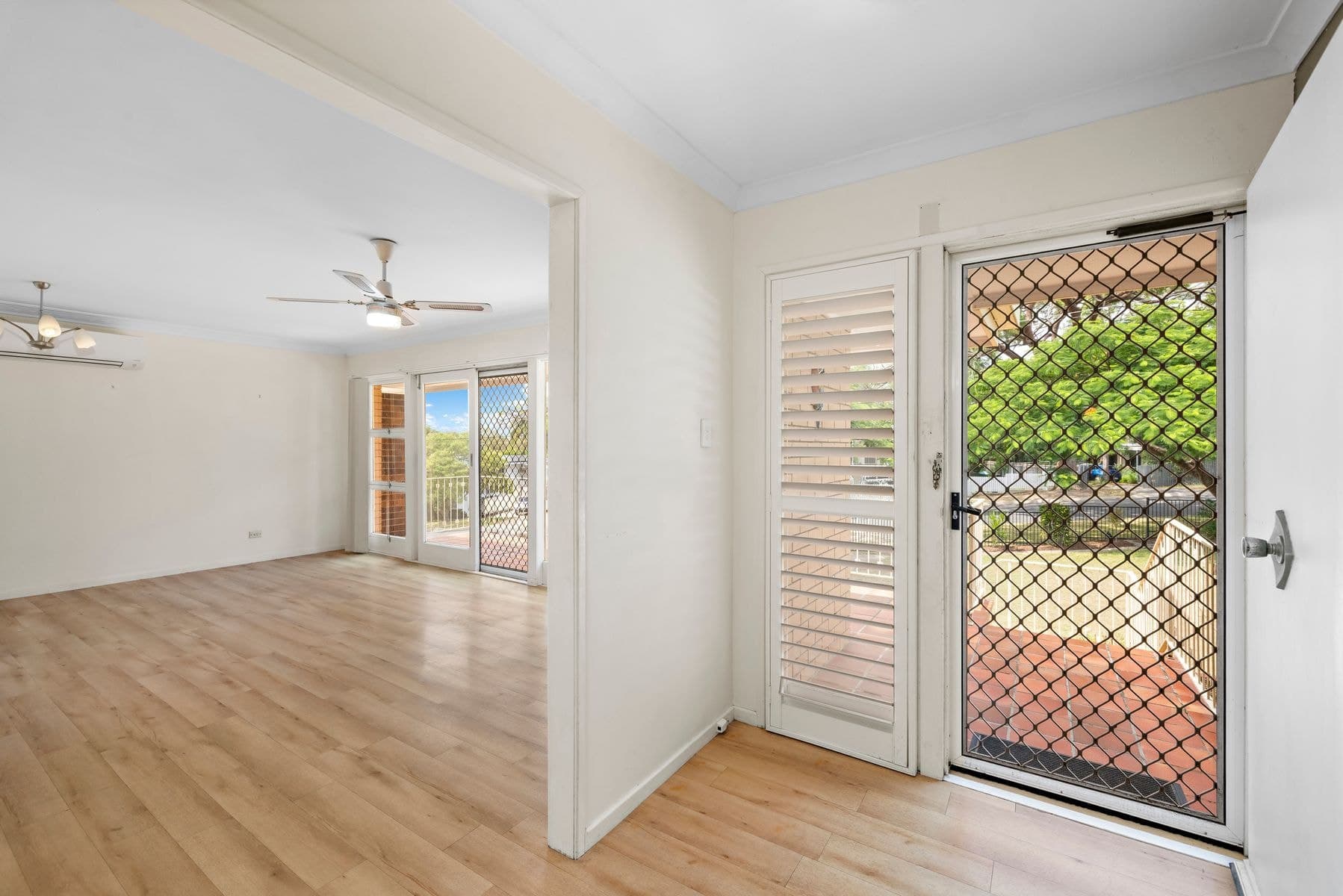 4 Dean Road, Alexandra Hills QLD 4161, Alexandra Hills - Thumbnail 4
