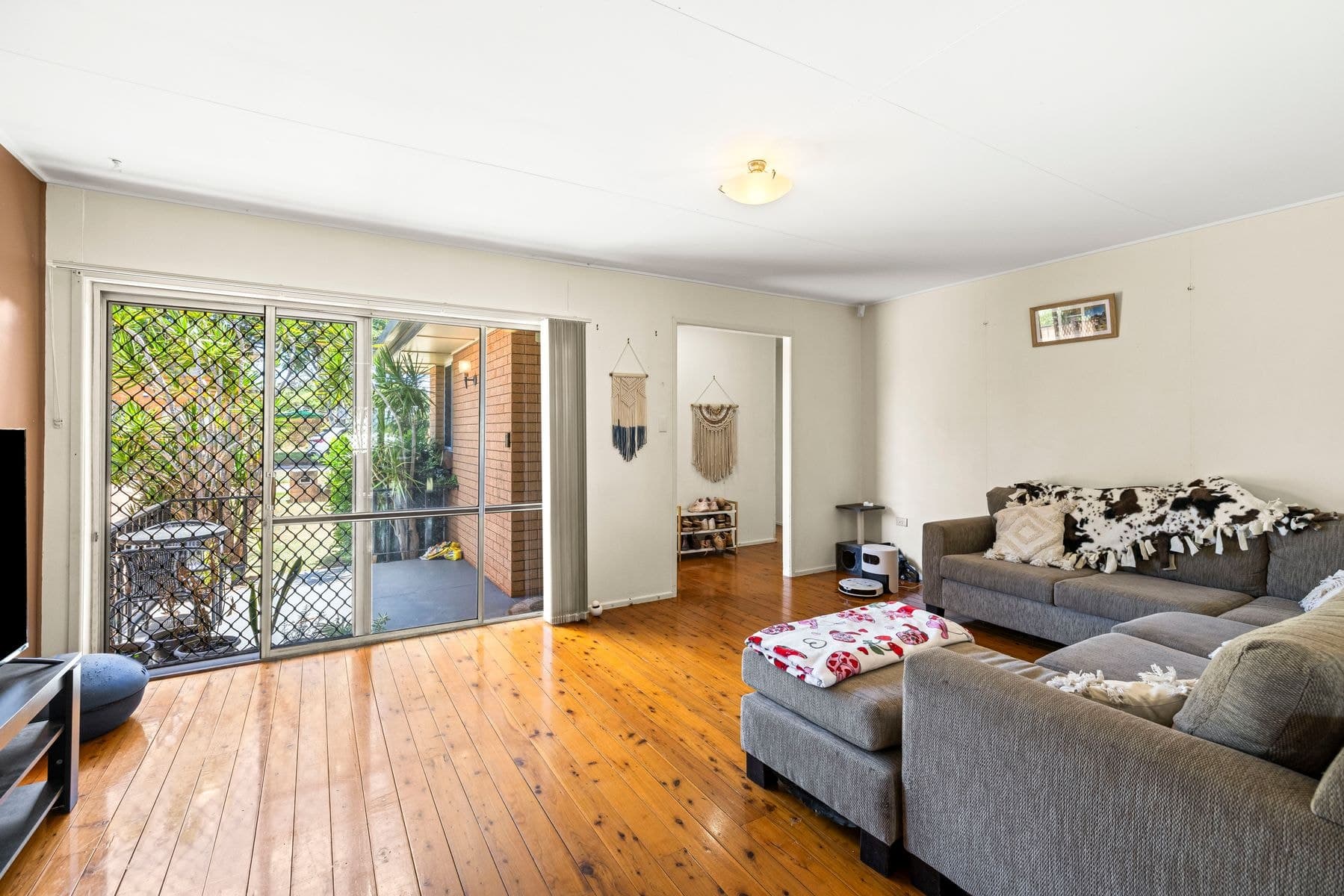 48 Fitzpatrick Street, Wilsonton QLD 4350, Wilsonton - Thumbnail 2