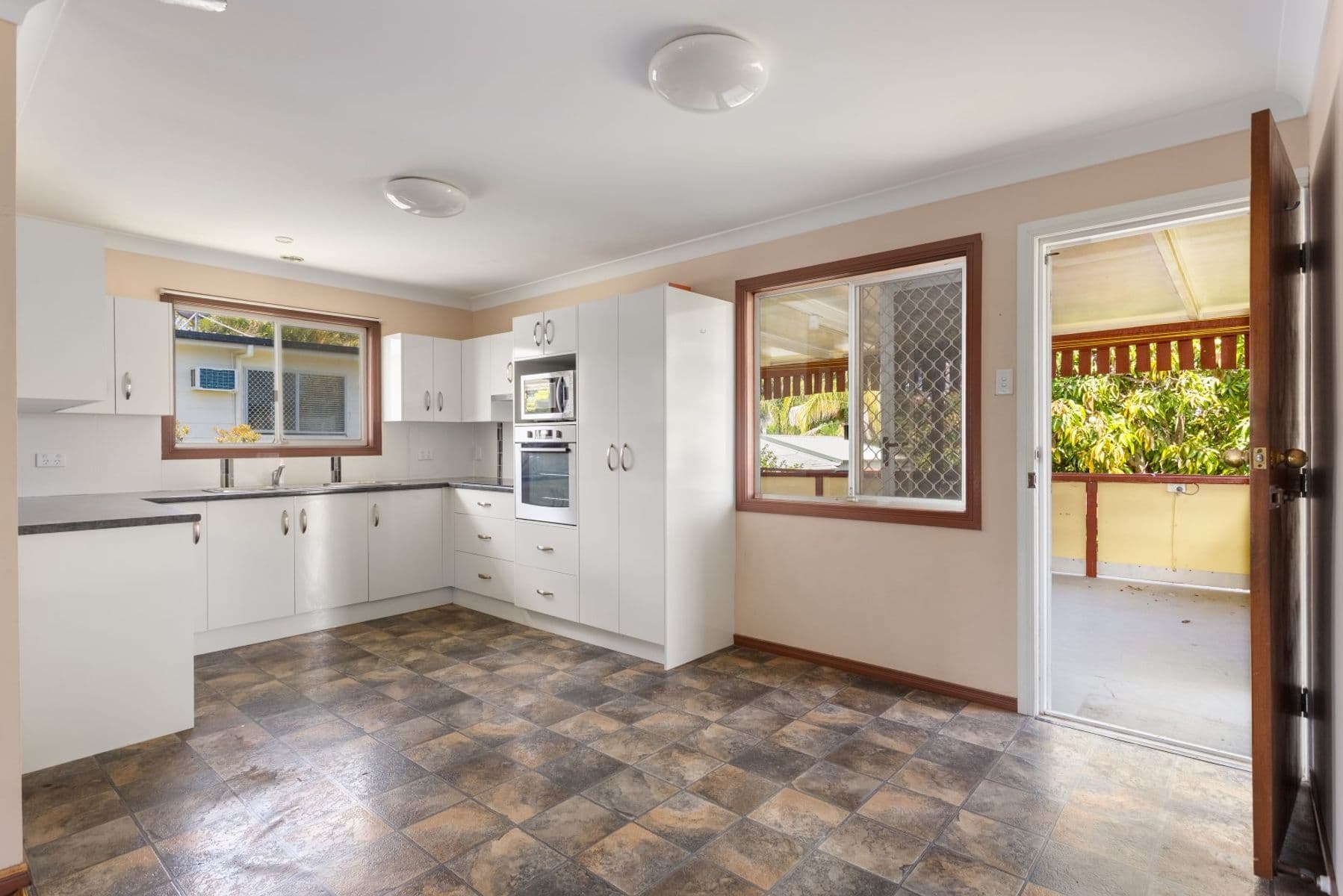 46 Warner Street, Raceview QLD 4305, Raceview - Thumbnail 4
