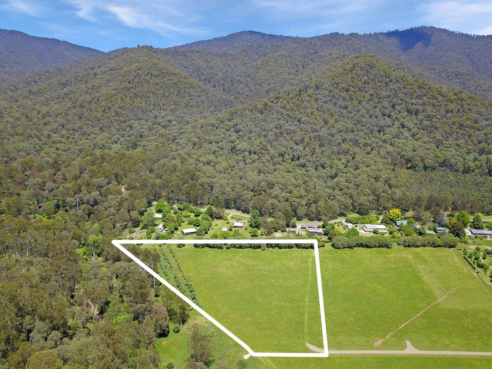 50 Summit View Road, Tawonga South VIC 3698, Tawonga South - Thumbnail 4