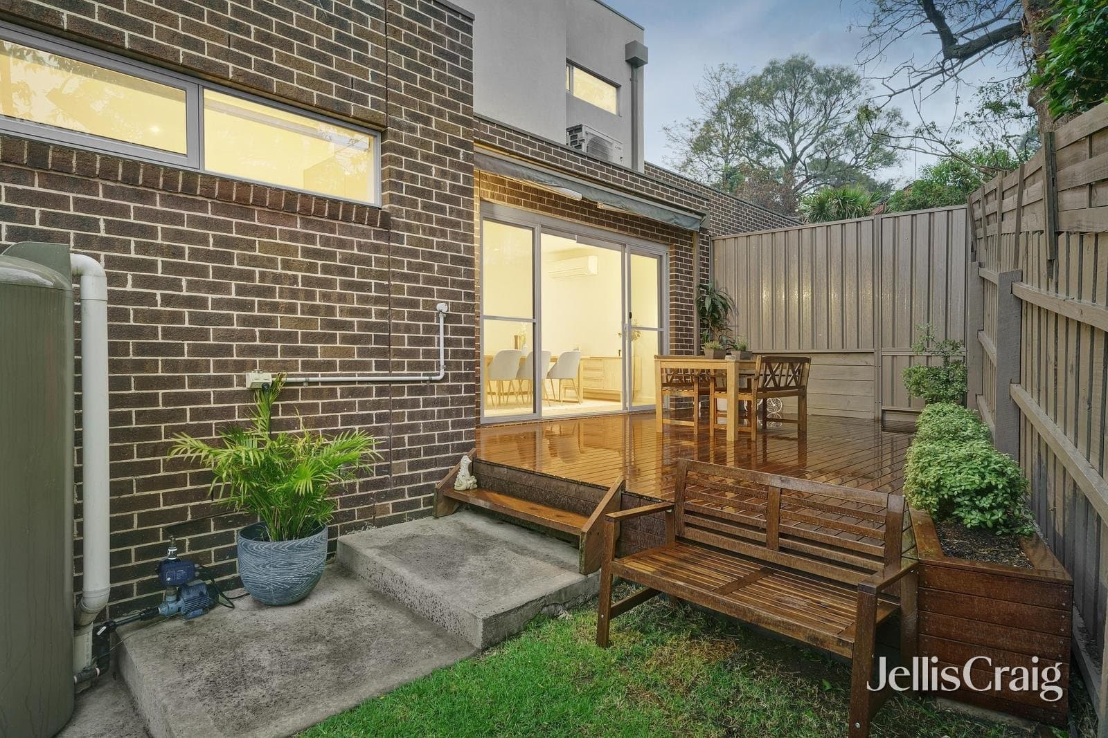 5 Ayr Court, Briar Hill, Briar Hill - Image 1