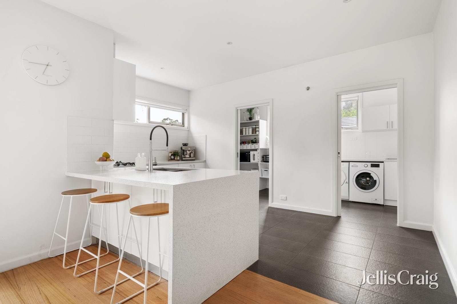 5 Ayr Court, Briar Hill, Briar Hill - Thumbnail 8