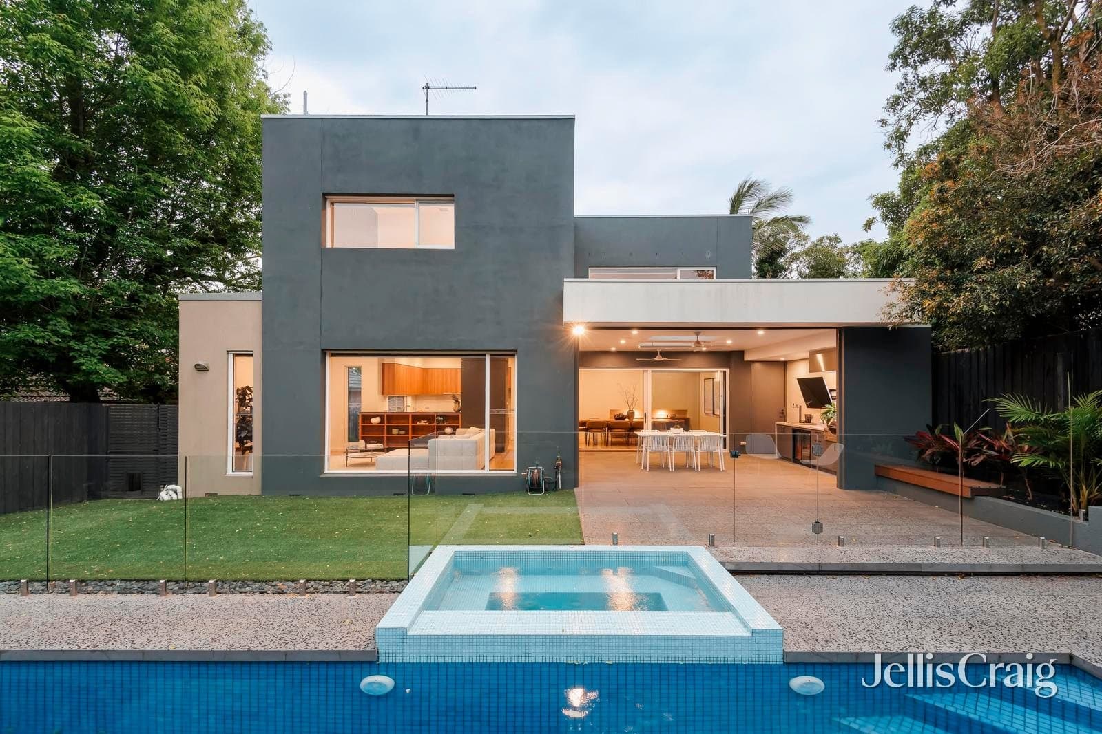 34 Baker Avenue, Kew East, Kew East - Thumbnail 2