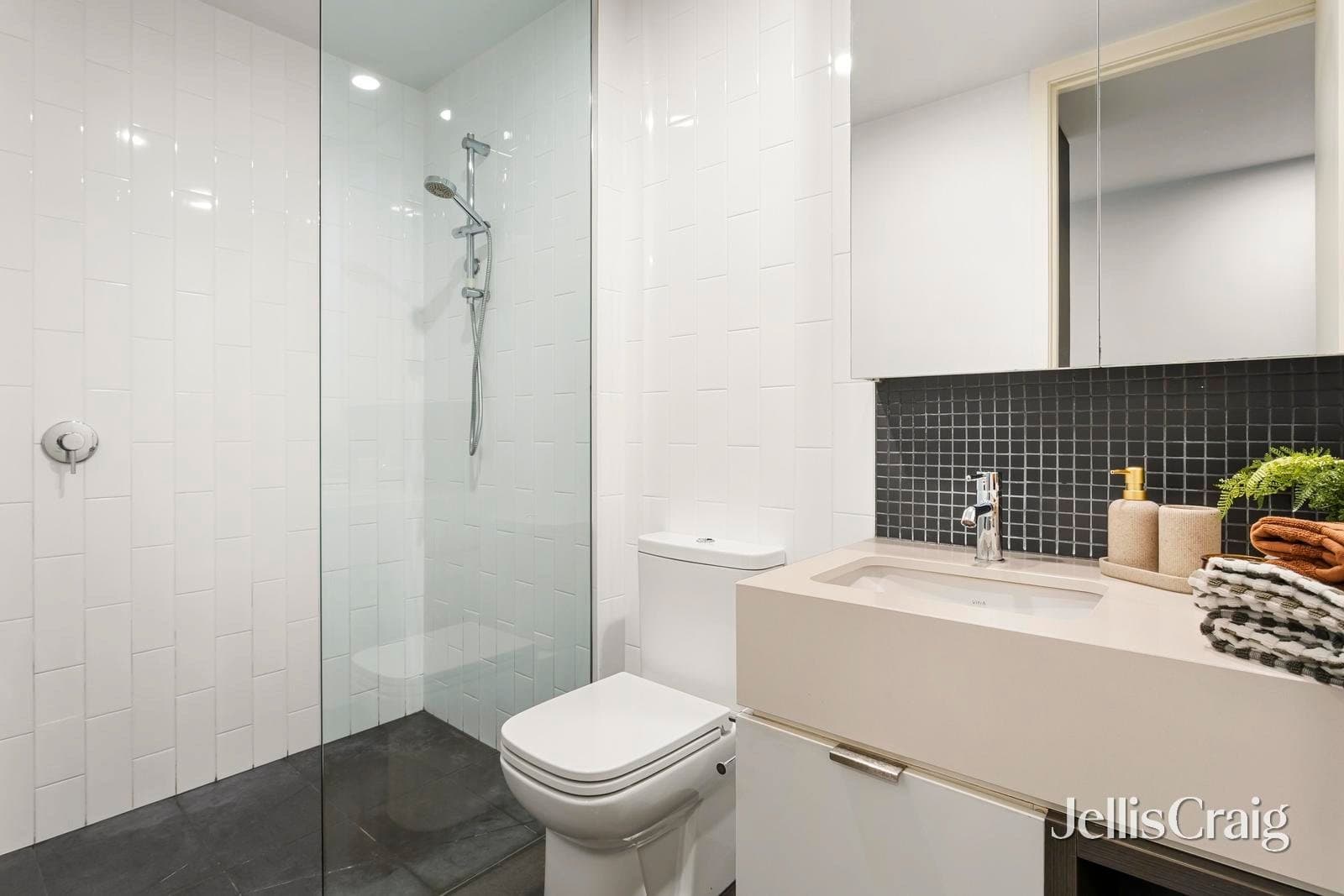 104/38 Yarra Street, Abbotsford, Abbotsford - Image 1