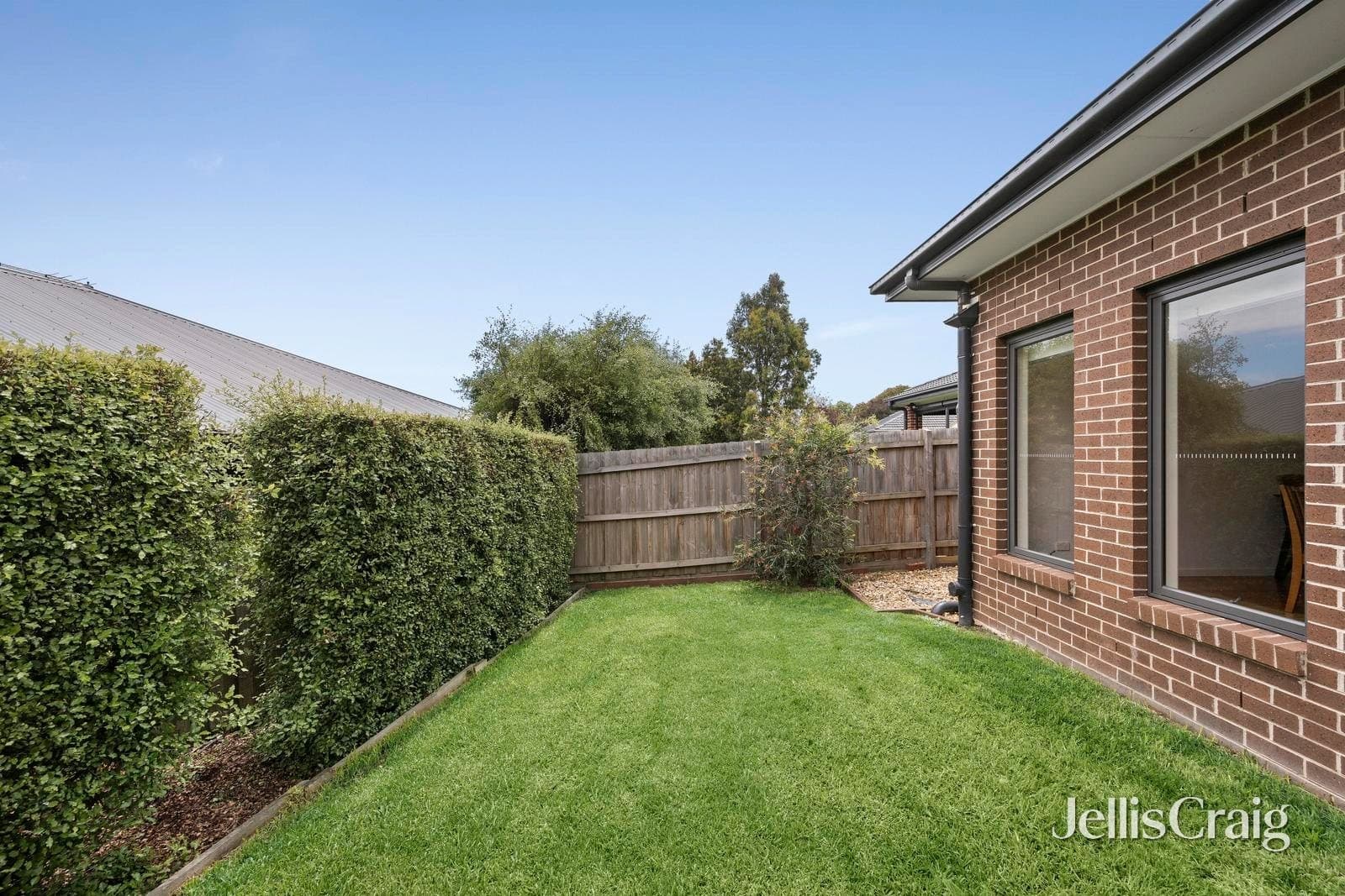 11 Sabato Street, Croydon, Croydon - Image 1