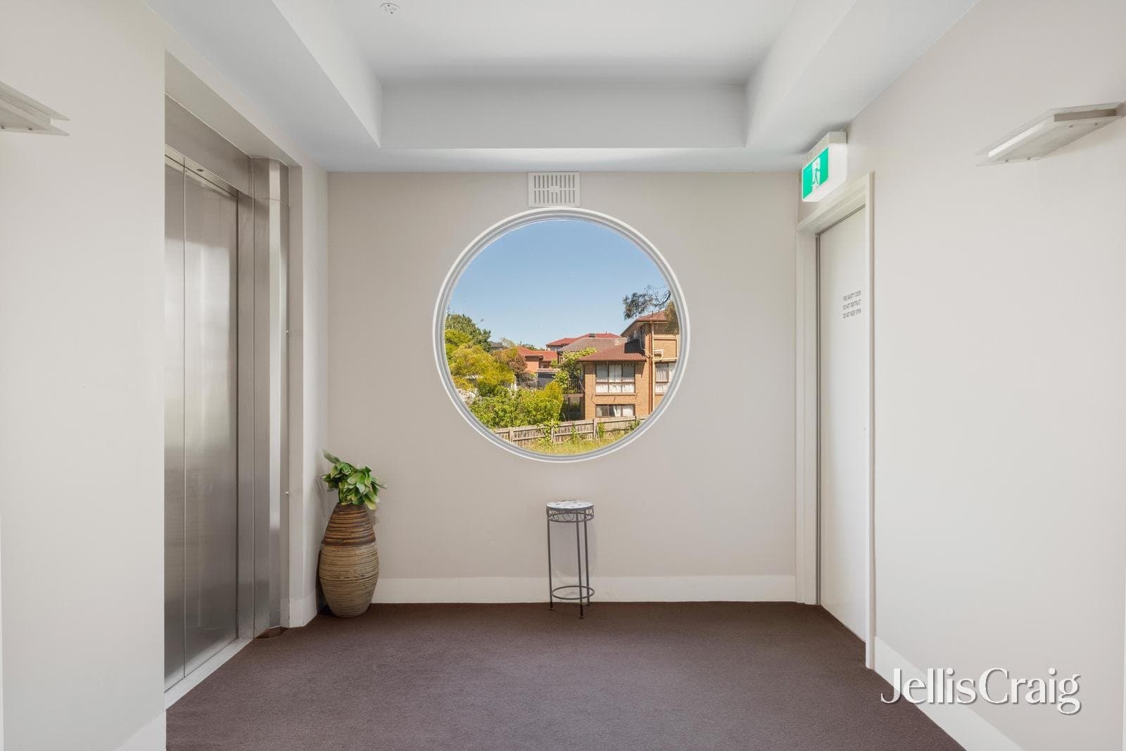 21/2-4 Blair Road, Glen Waverley, Glen Waverley - Thumbnail 3