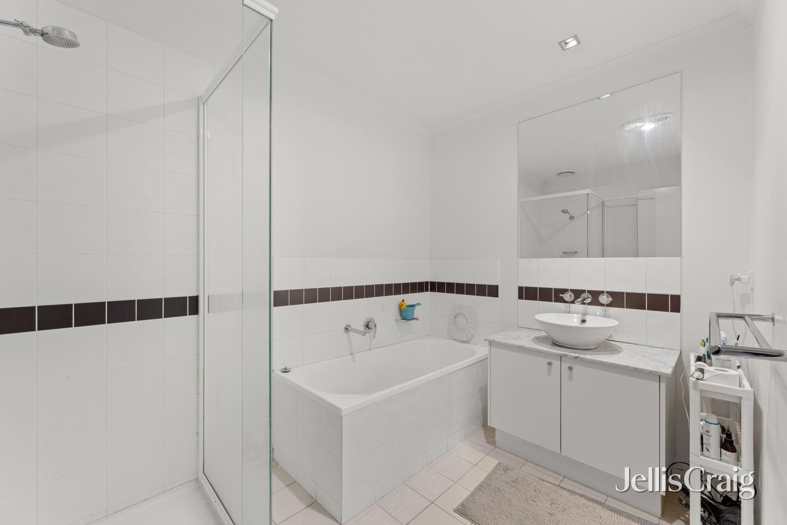 21/2-4 Blair Road, Glen Waverley, Glen Waverley - Thumbnail 8