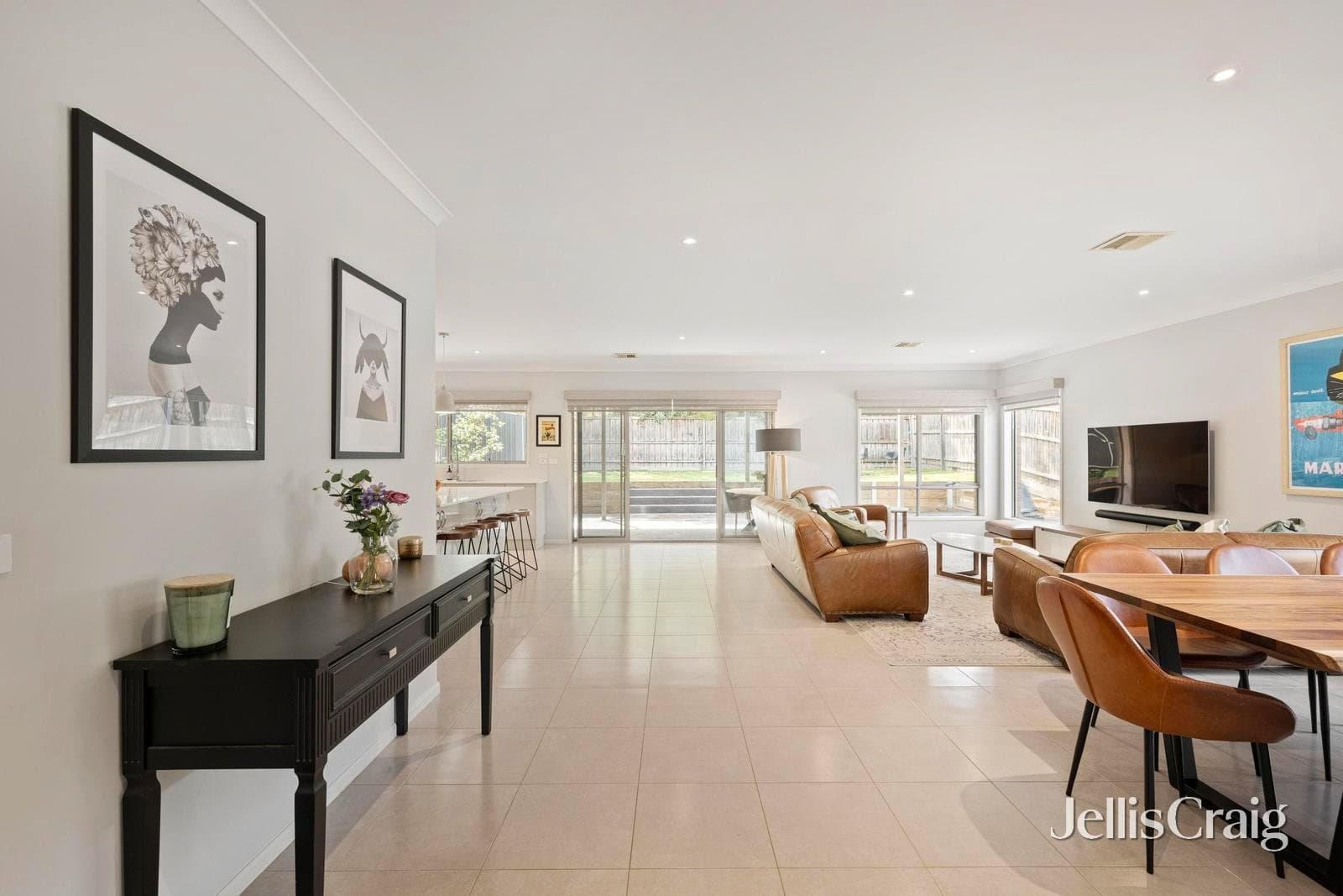 25 Nathan Court, Mooroolbark, Mooroolbark - Thumbnail 6