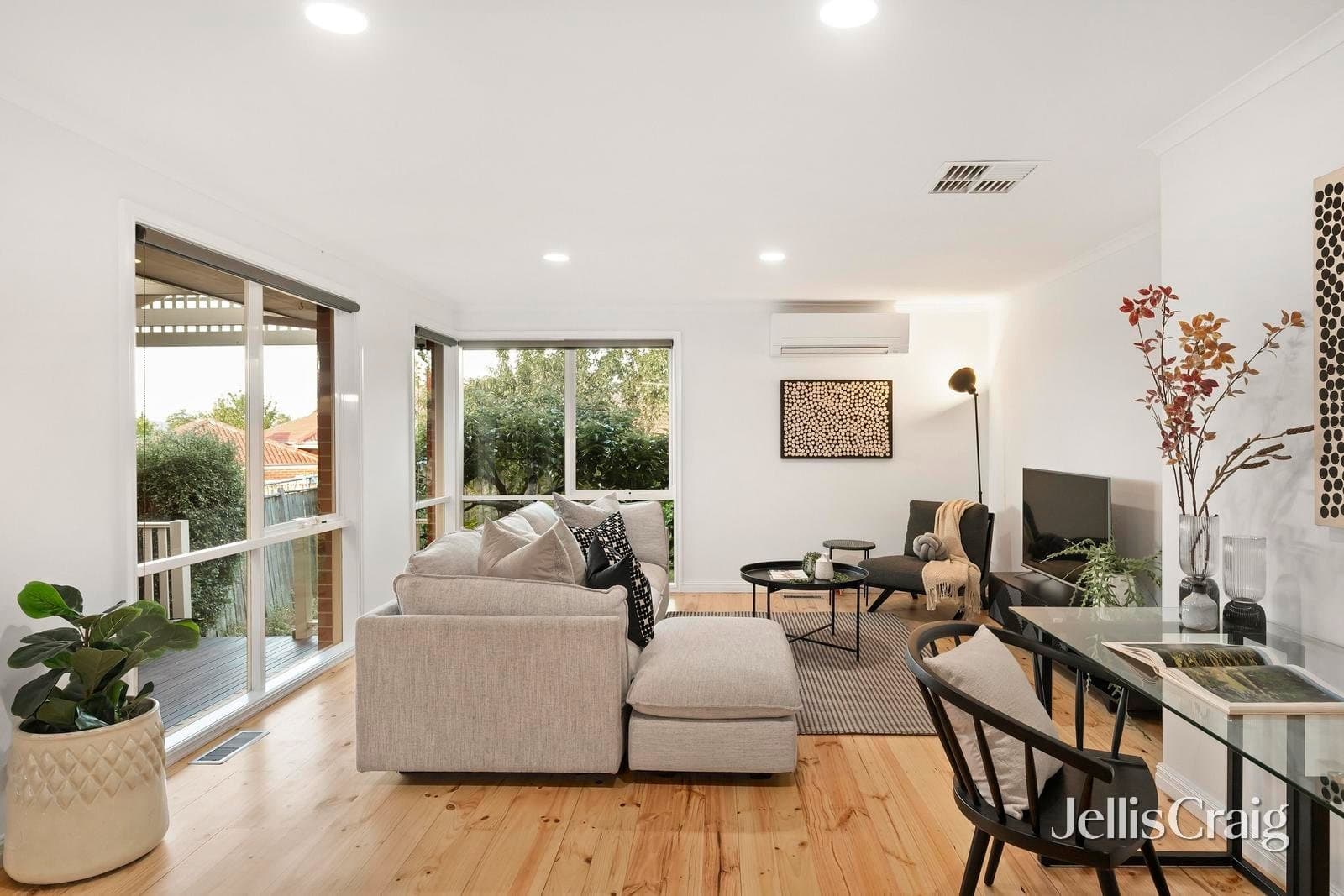 23 Yarraridge Drive, Chirnside Park, Chirnside Park - Thumbnail 6