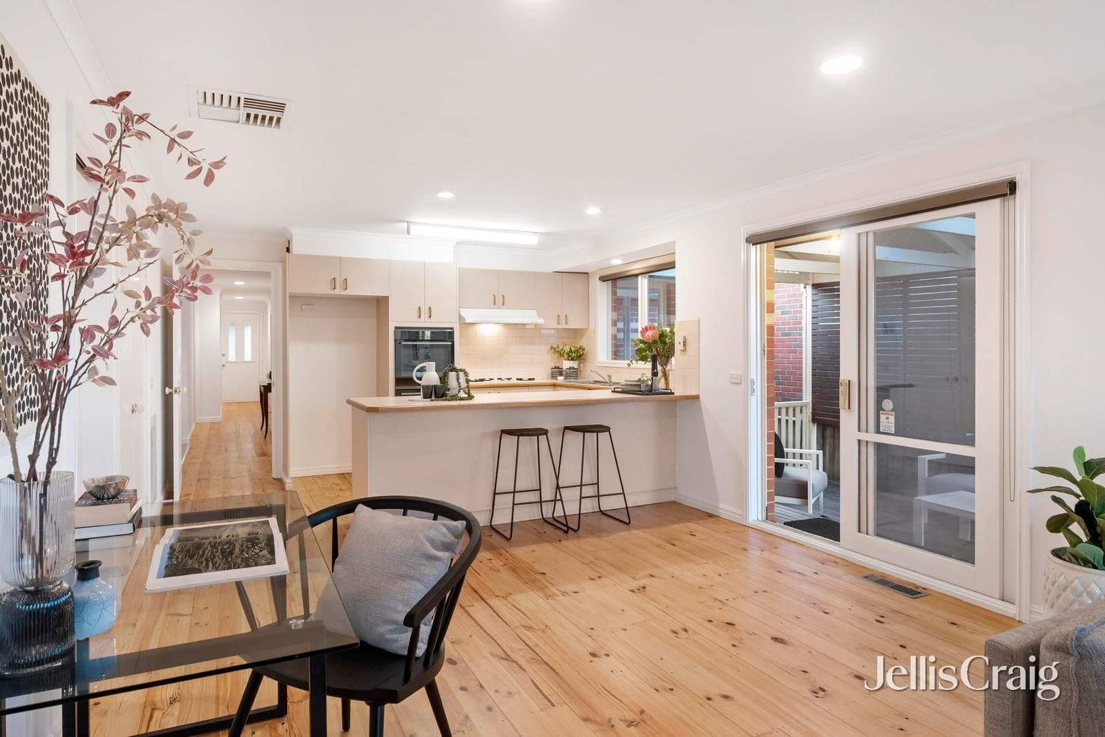23 Yarraridge Drive, Chirnside Park, Chirnside Park - Thumbnail 8