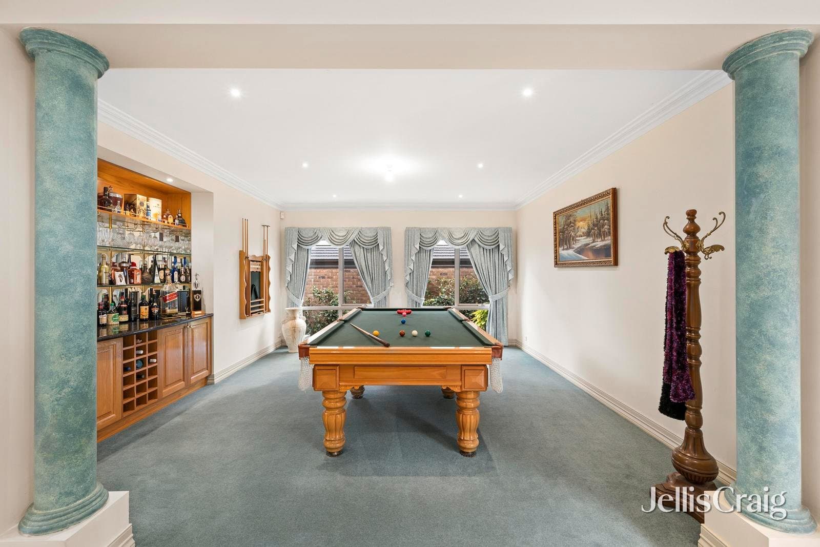 19 Hilledge Lane, Mooroolbark, Mooroolbark - Thumbnail 8