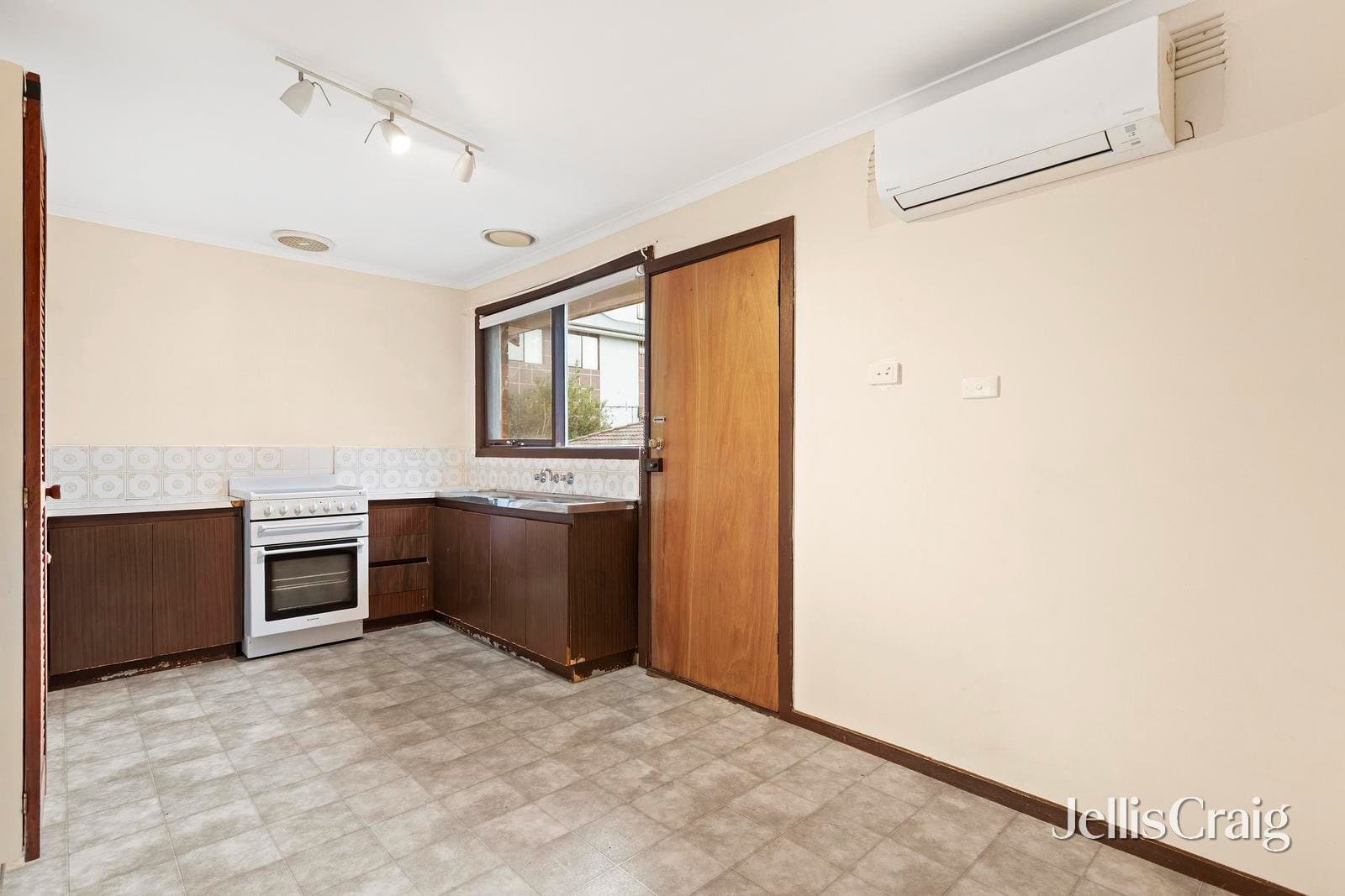 6/16-18 Landale Avenue, Croydon, Croydon - Thumbnail 4