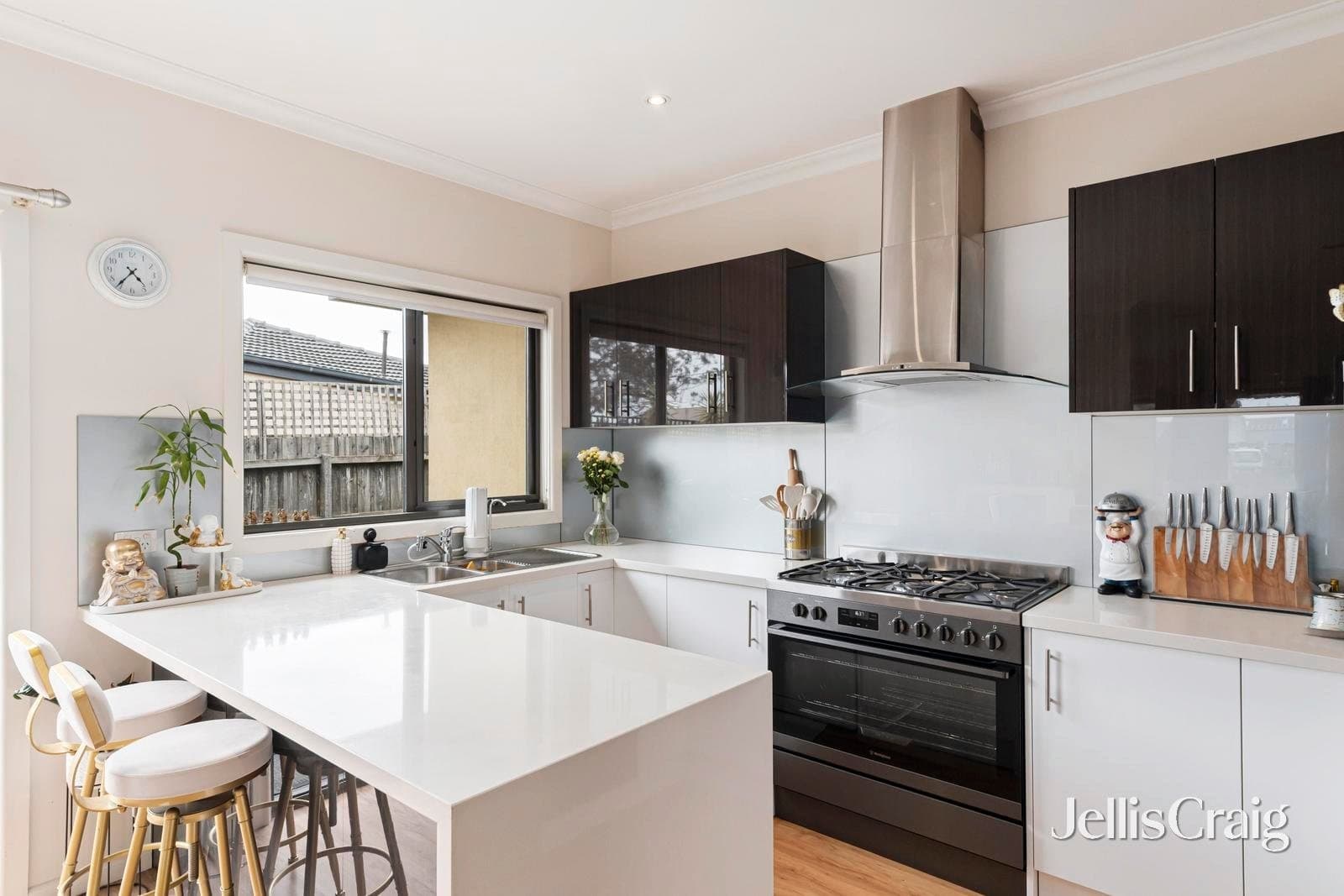 1/2 Burton Court, Bayswater, Bayswater - Thumbnail 5