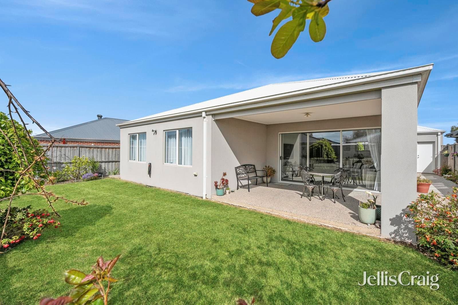 98 Beaumont Avenue, Charlemont, Charlemont - Image 1