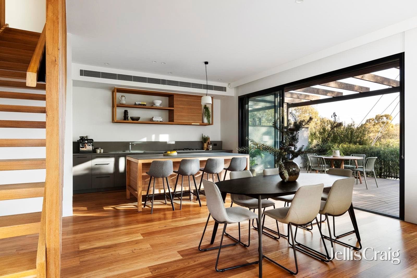 224 Beavers Road, Northcote, Northcote - Thumbnail 2