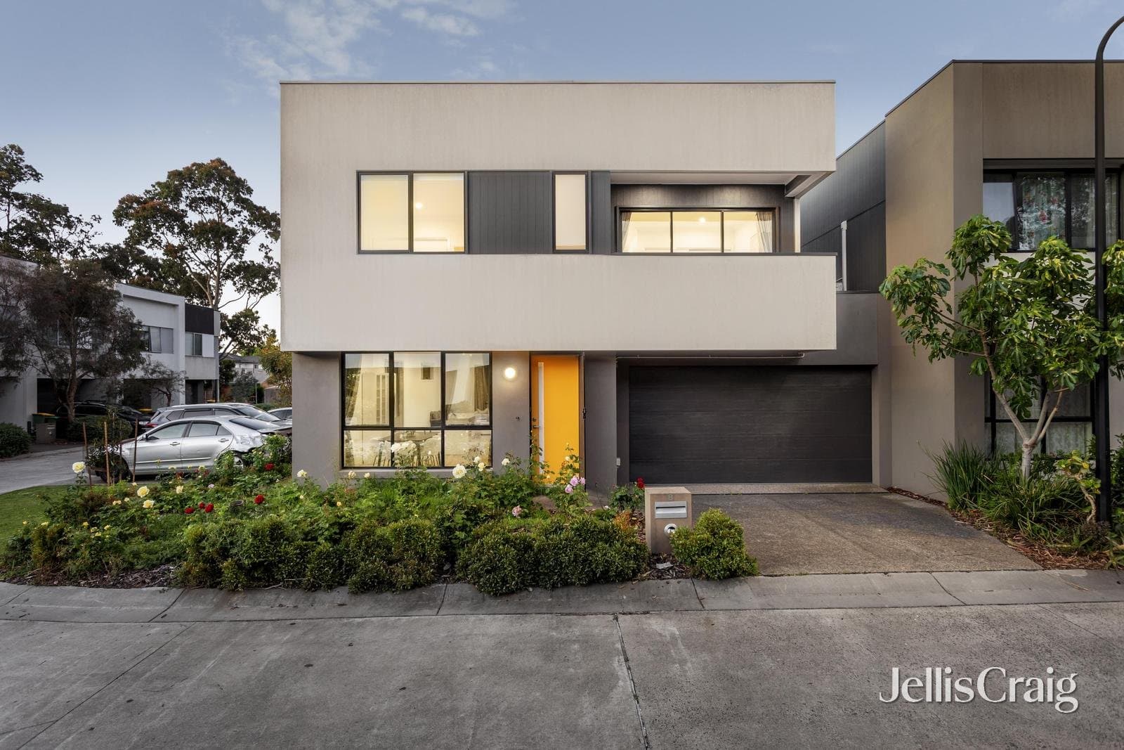 8 Skeggs Crescent, Heidelberg Heights, Heidelberg Heights - Thumbnail 2