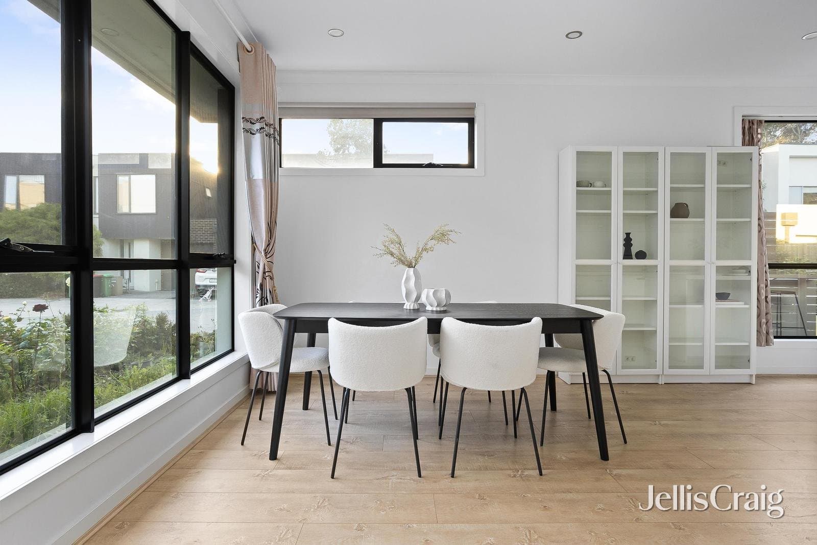 8 Skeggs Crescent, Heidelberg Heights, Heidelberg Heights - Thumbnail 5