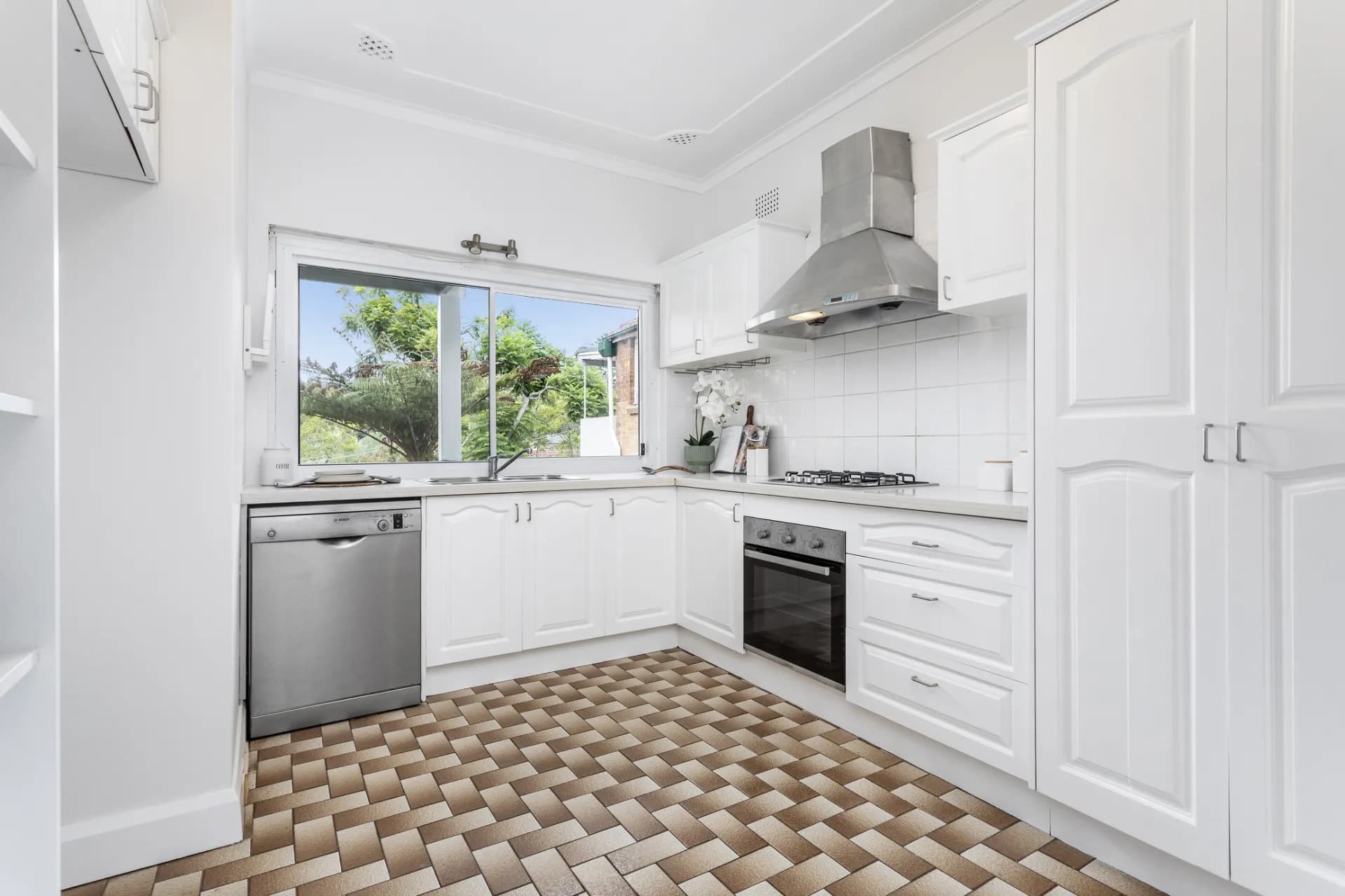 12a Range Street, Chatswood - Thumbnail 5