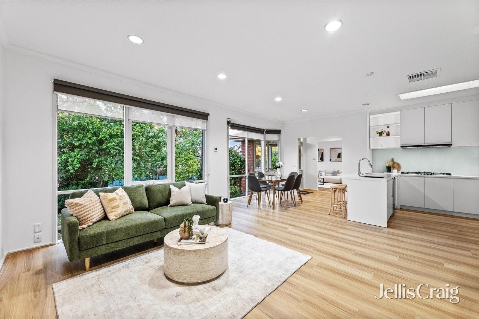 2/9 Hammence Street, Glen Waverley, Glen Waverley - Thumbnail 2