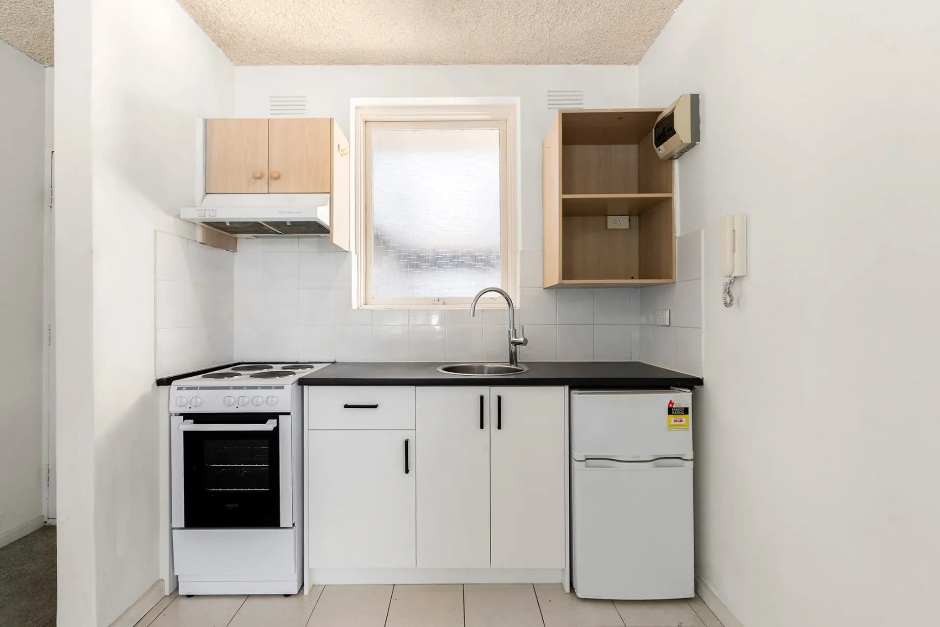 4/50 Carlisle Street, St Kilda - Thumbnail 3