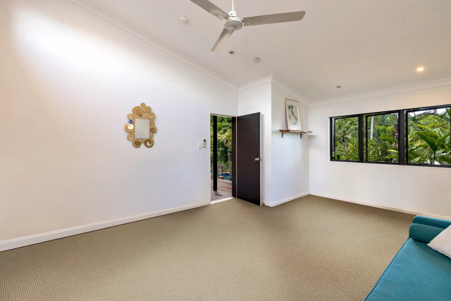14 Eugenia Crescent, Redlynch - Thumbnail 8