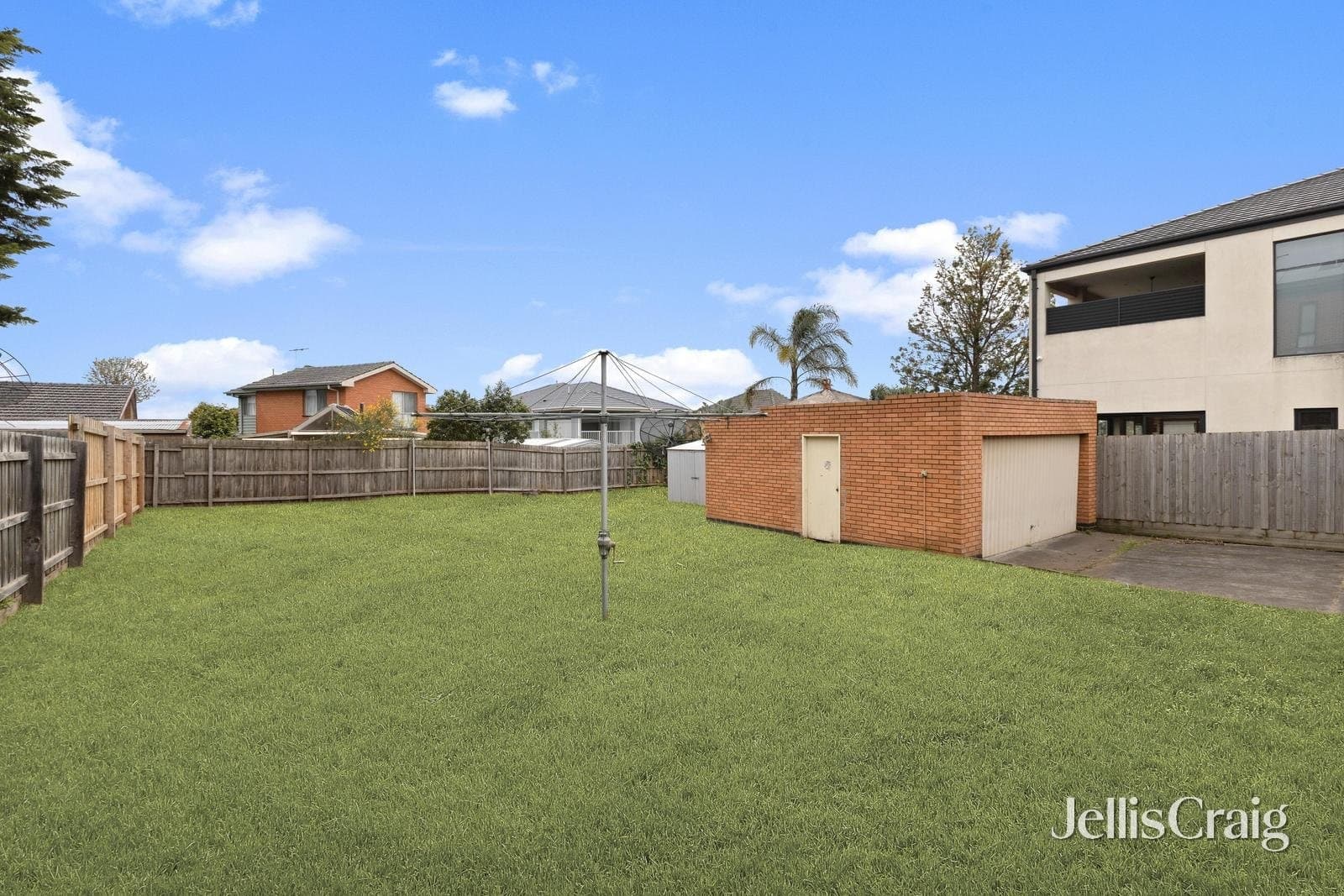 27 Sanday Street, Glen Waverley, Glen Waverley - Thumbnail 7