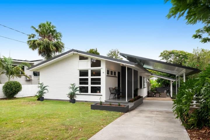 11 Diane Street, Yeronga - Image 1