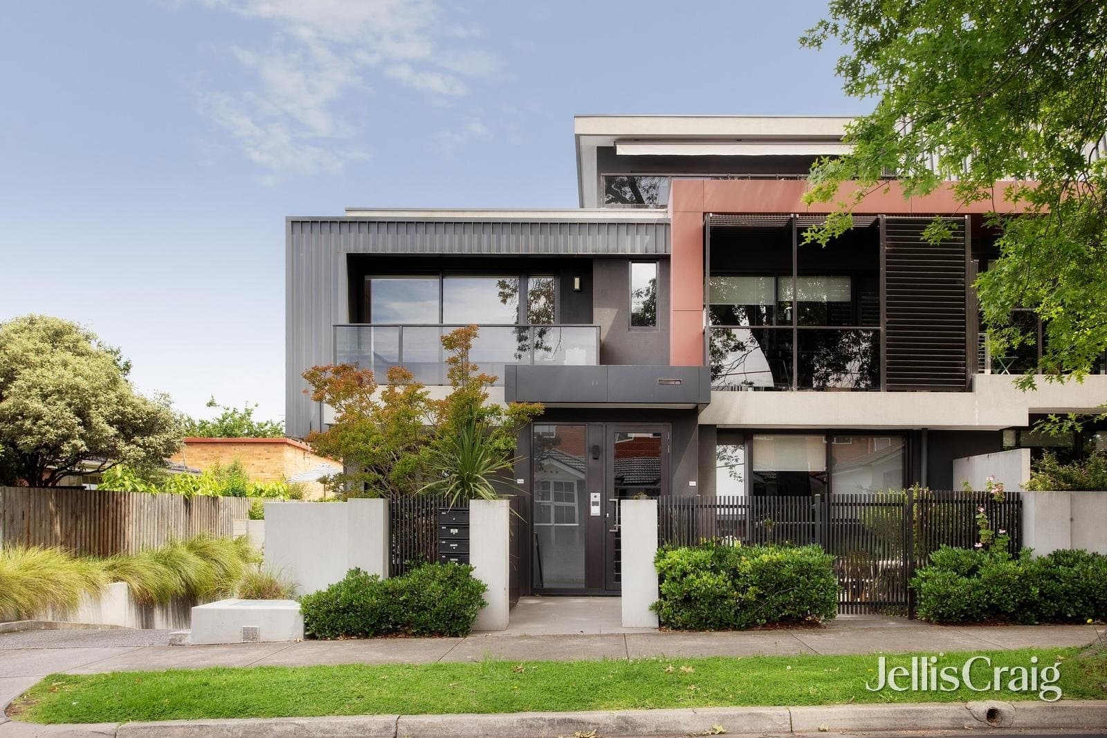 106/18 Cadow Street, Kew East, Kew East - Thumbnail 2