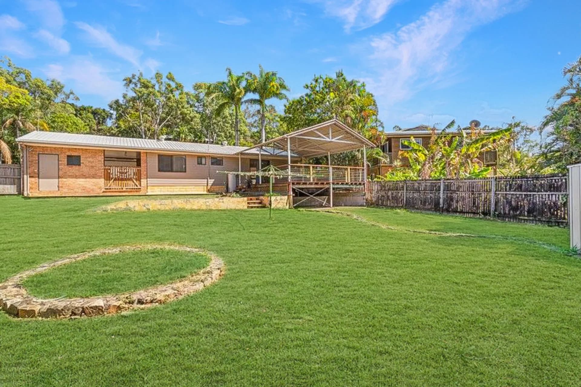 23 Grace Avenue, Cannonvale - Image 1